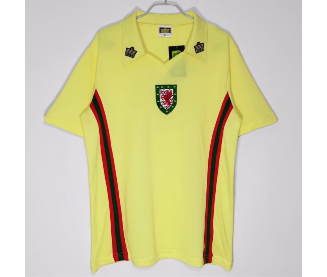 Wales Men Away Retro Soccer Jersey 1976